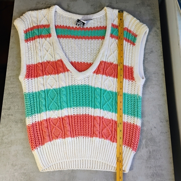 Vintage L Simbury Striped Cable Knit Sweater Vest Grandmacore Size Medium - Picture 10 of 13